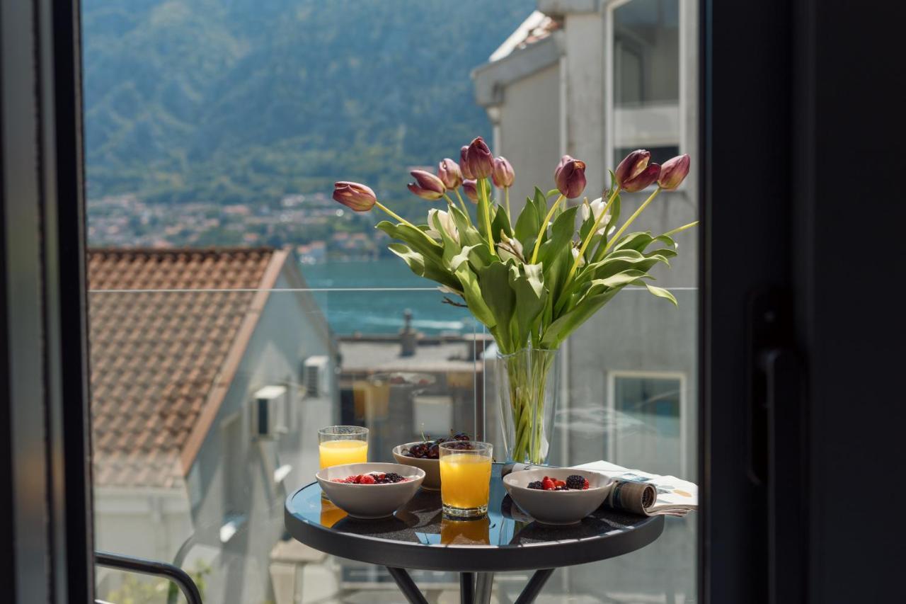 Berge Apartments Kotor Exteriör bild